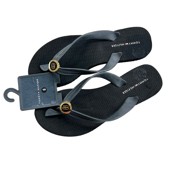 🎉HP🎊Tommy Hilfiger Black Flip Flops Black Size 6 - Picture 1 of 8